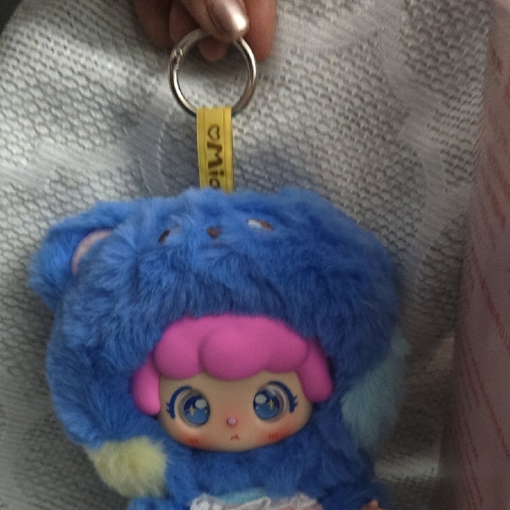 MIA Blue Bear Blind Box - Picture 5 of 9